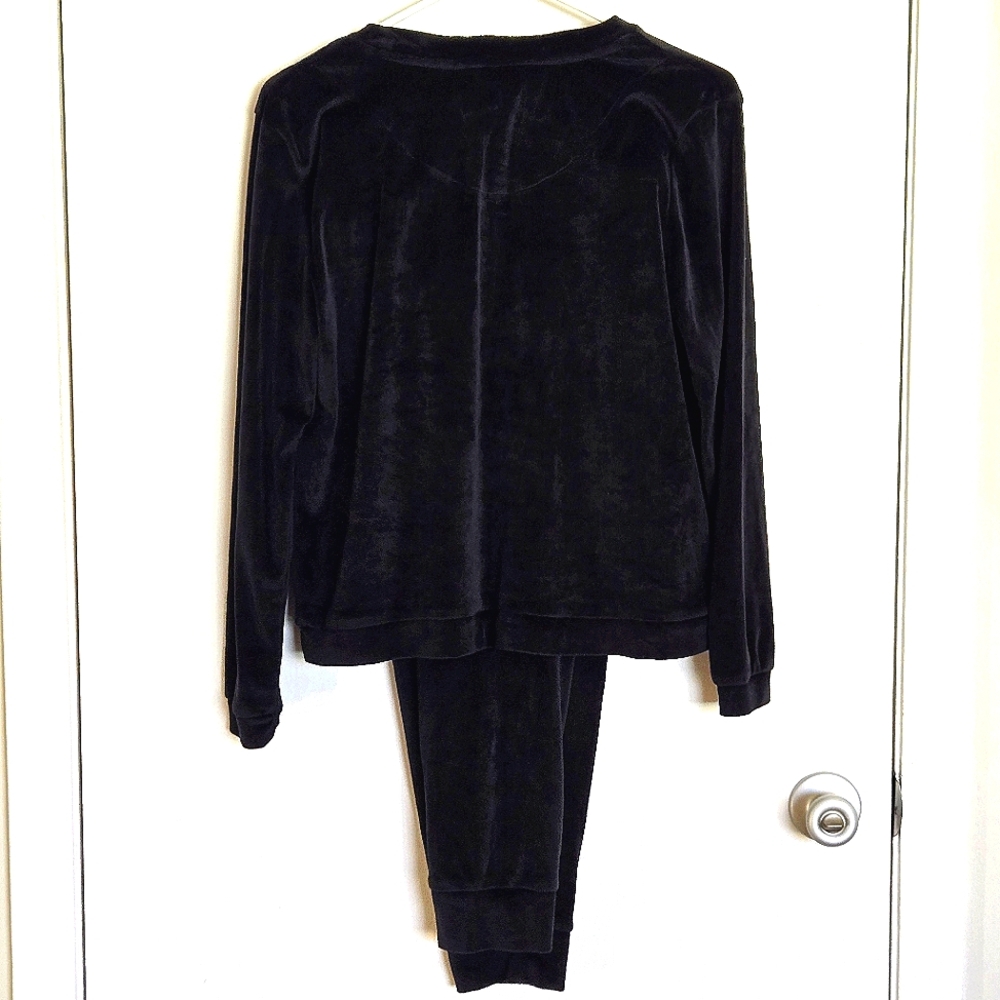 NWOT Juicy Black Velour Tracksuit Lounge Set Rhinestone Logo - Picture 2 of 7